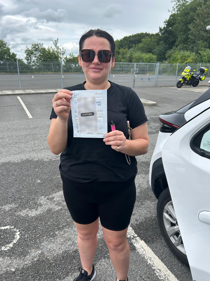 Passed learner holding a privacy-protected practical driving test certificate
